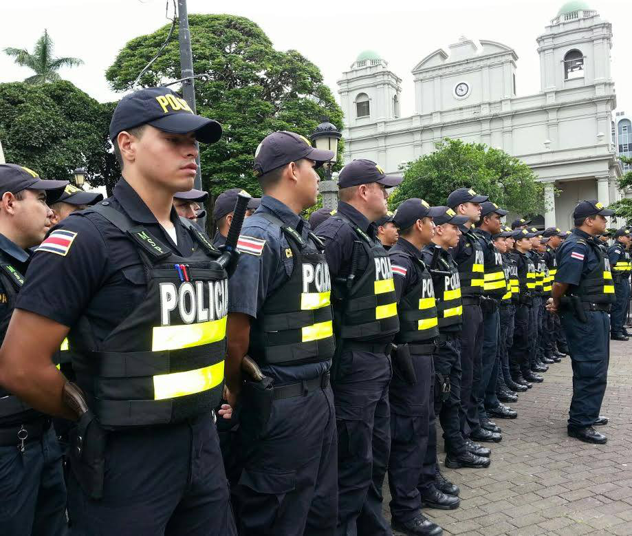 CAPACITANDO POLICÍAS PARA  LA CONVIVENCIA PACÍFICA: La escuela Nacional de Policía de Costa Rica
