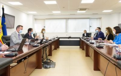 Cantabria elaborará una guía con recomendaciones para que los municipios garanticen una reapertura segura de sus playas