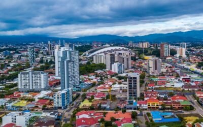 Por qué cada vez más latinoamericanos eligen mudarse a Costa Rica