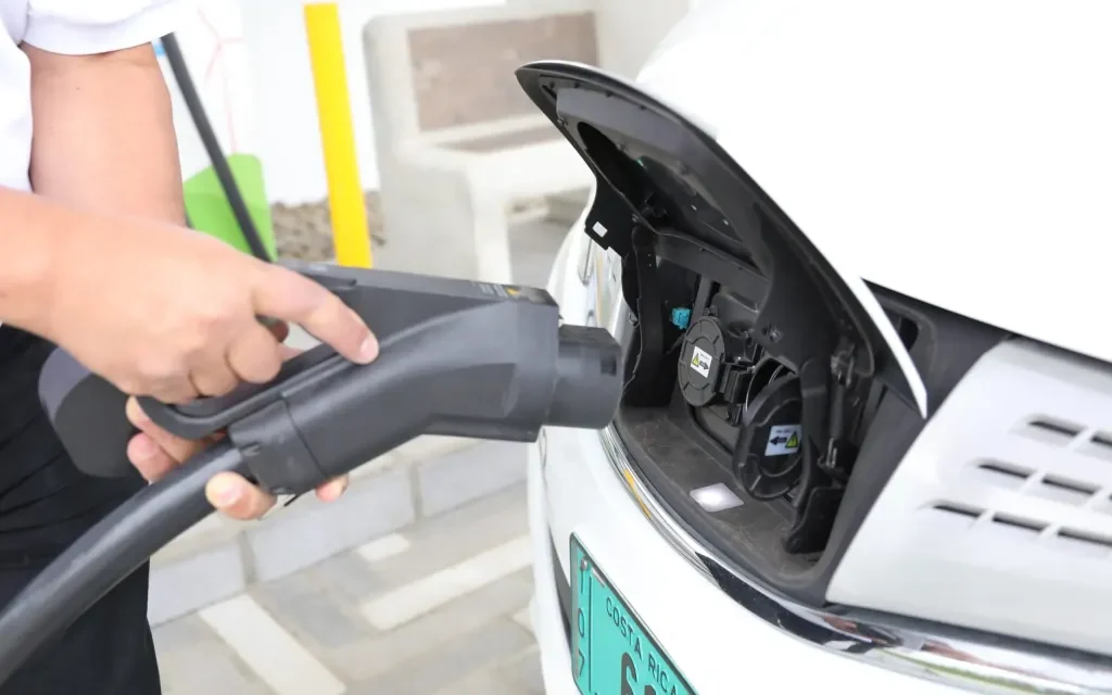 Cargadores eléctricos en los hogares deben  contar con circuito independiente